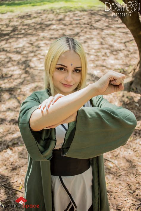 Tsunade cosplay